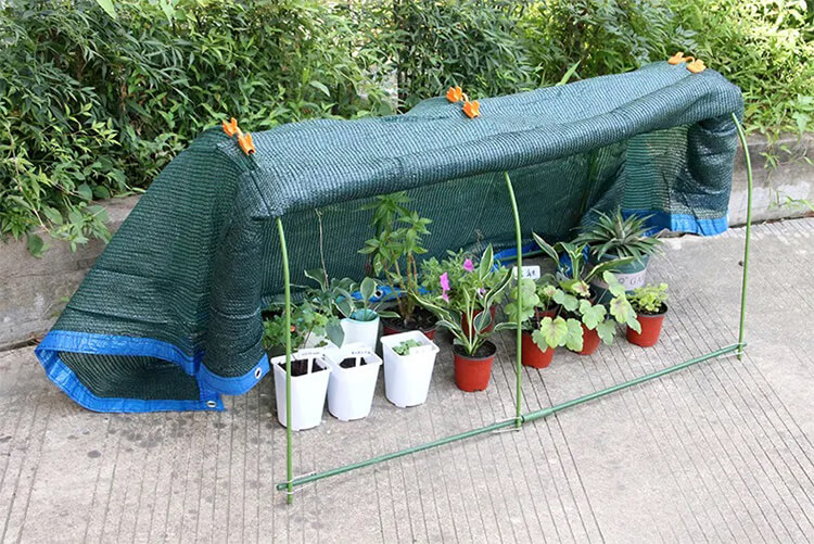 How to Clamp a PVC Tarp on a Two inch PVC Pipe - jumtarps